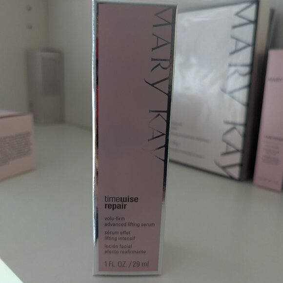 TimeWise Repair® Volu-Firm® Lifting Serum - Picture 3 of 3